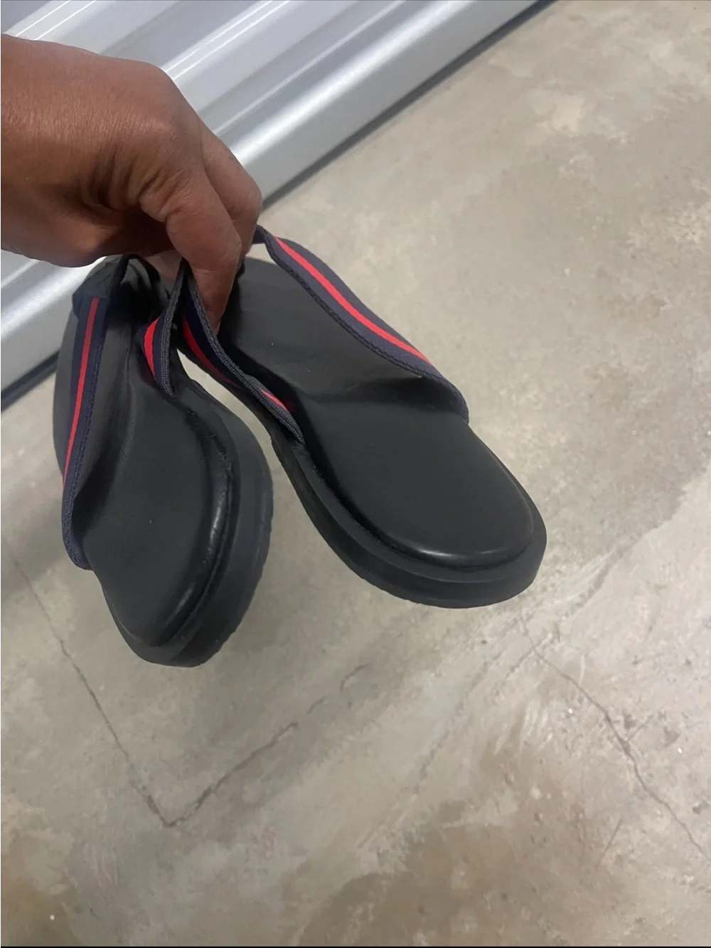 Navy Flip Flop Sandals with Red Stripe Sz 11